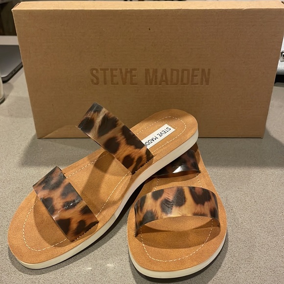 NWT Steve Madden Leopard Jelly Sandals size 6.5 - Picture 3 of 3